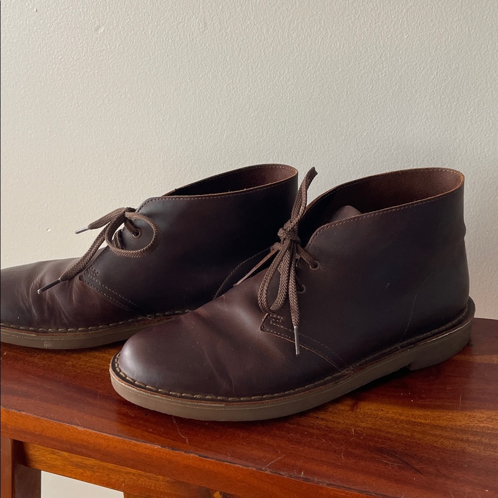 Clarks Shepton Chukka Boots - Picture 3 of 6